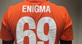 新赛季足坛豪强三连败，欧冠常客跌落神坛：战术调整与阵容变动分析